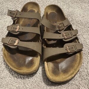 Birkenstock Tan Sandals with Buckles